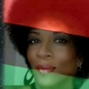 Meet your Posher, Cynthia